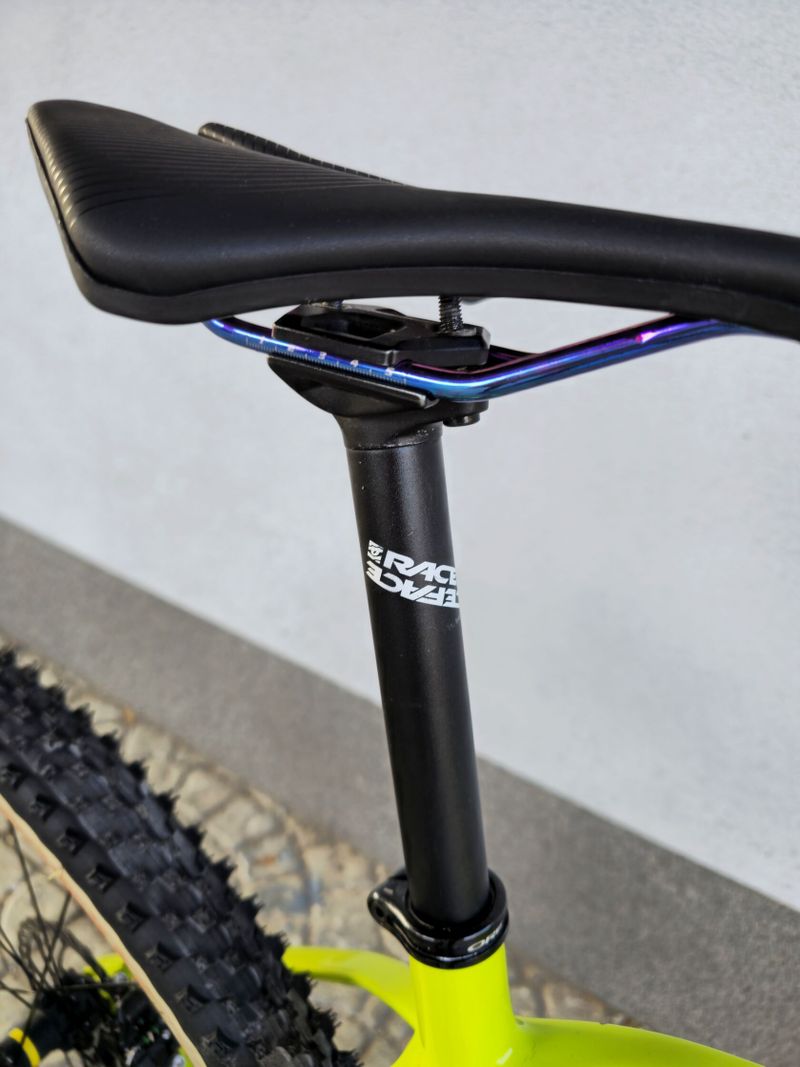 Horské kolo Orbea Alma M30 Carbon 29″