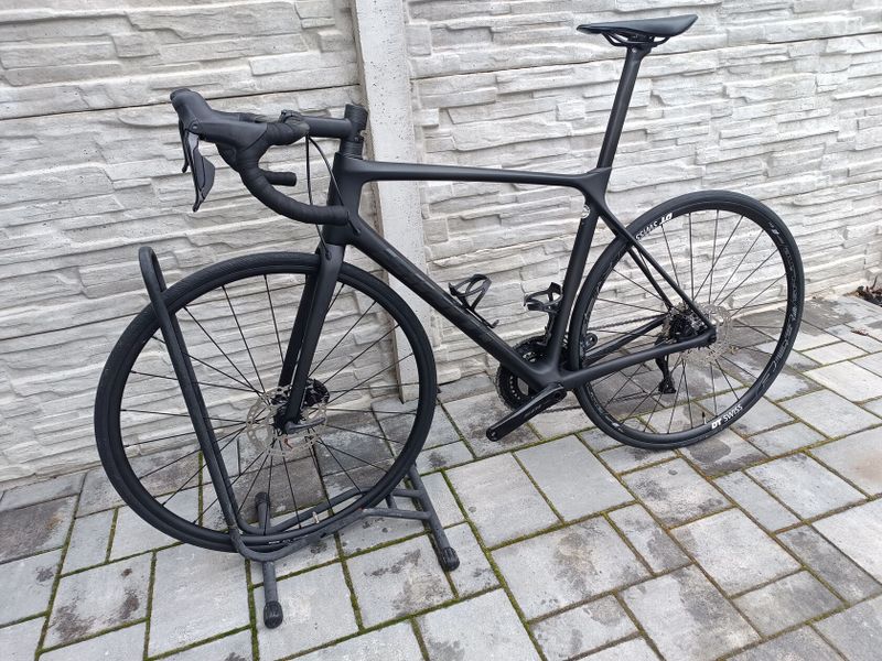 Giant tcr advanced di2 12 speed disc 