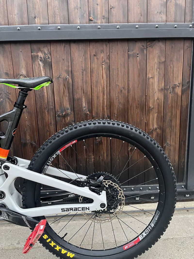 Saracen l