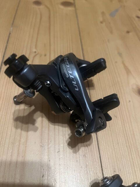 Čelisti brzdy Shimano Ultegra BR-6800, použité