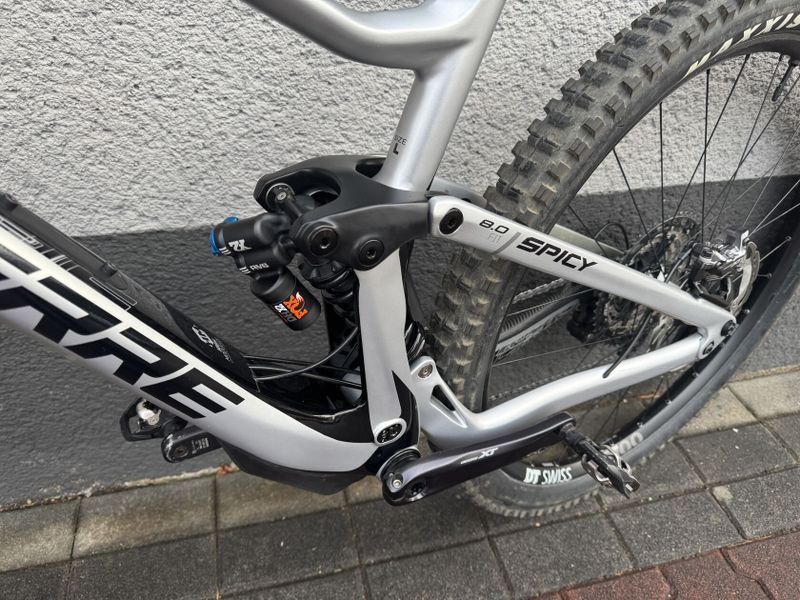 Enduro Lapierre Spicy CF 8.0