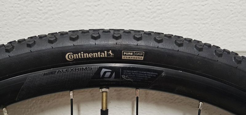 Continental Terra Trail 40mm PureGrip - 2ks