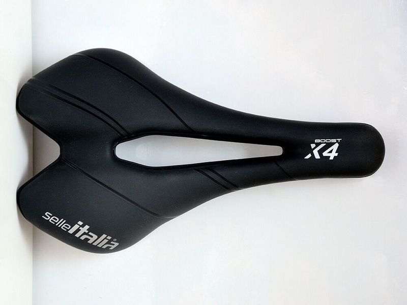 Sedlo Selle Italia X4 Boost