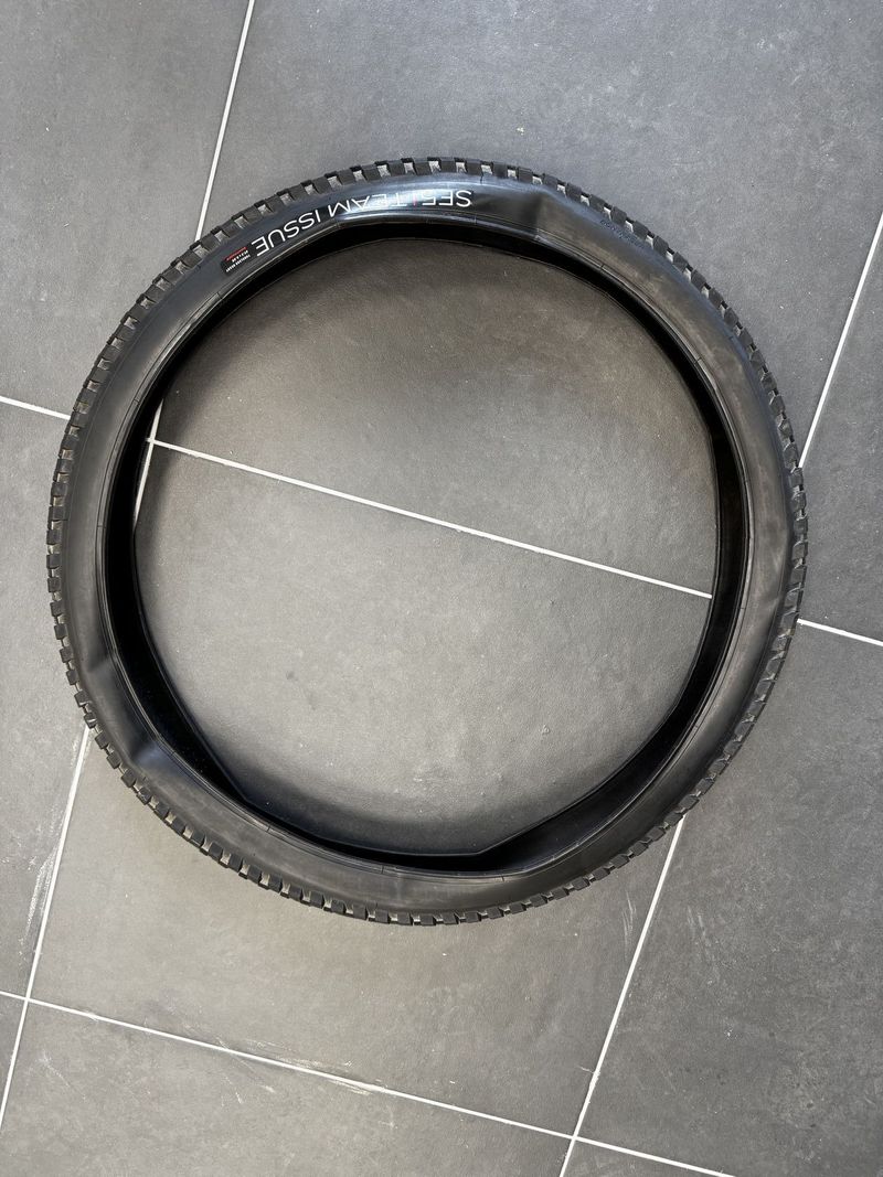 Plášť Bontrager SE5 27,5x2.50