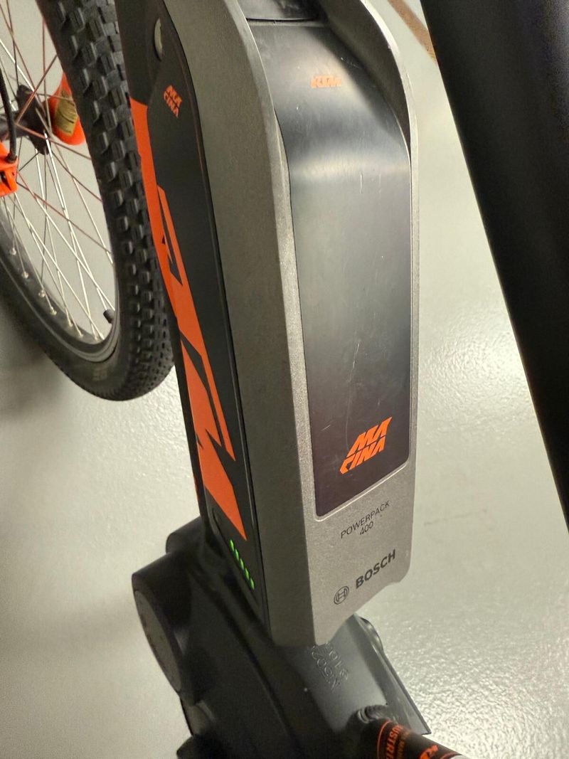 Dětské elektrokolo KTM, kola 24“ 2 kusy