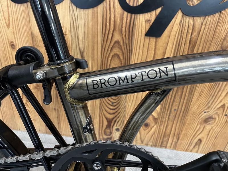 Brompton P - line - Raw Lacquer