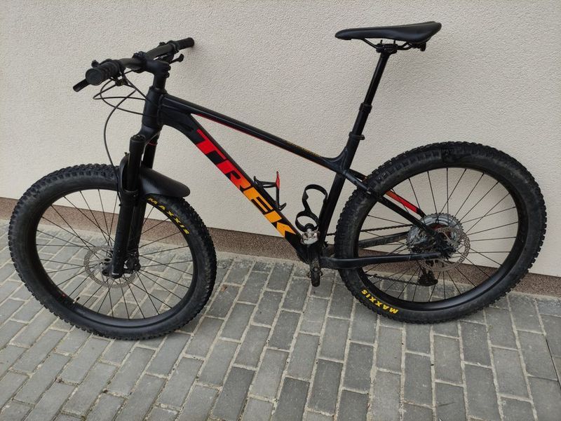 Trek Roscoe 8 2020 27.5+, L