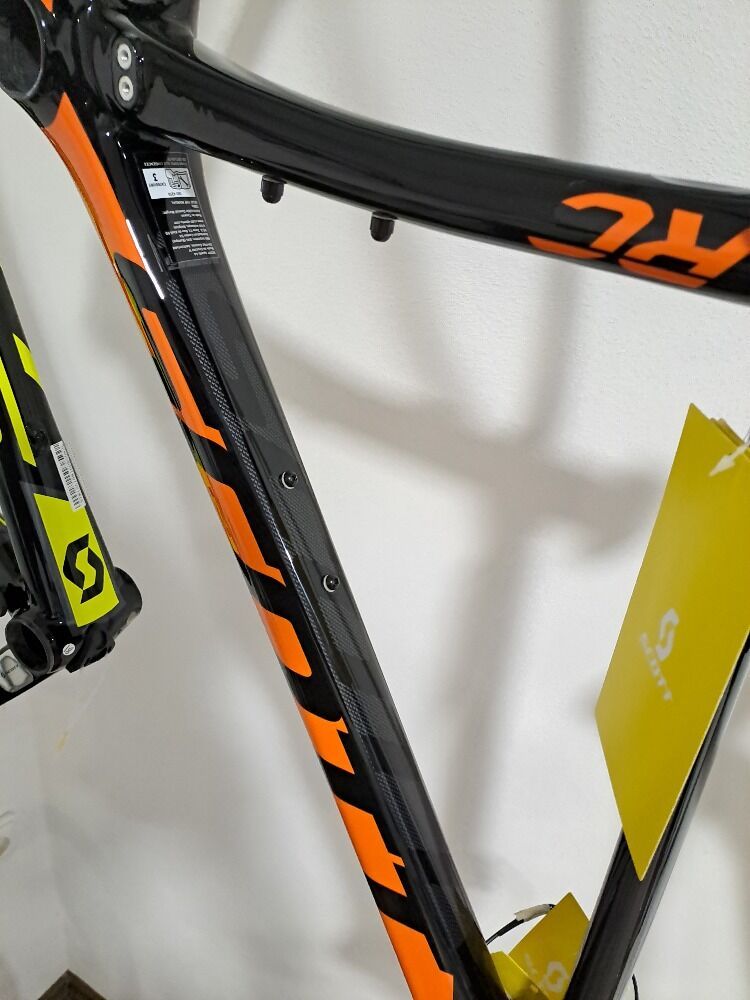 Nový karbonový rám SCOTT SCALE 900 RC / 29er / tepered / velikost XL / žluté a oranžové provedení