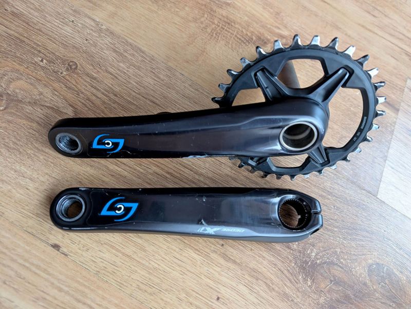 Shimano XT M8120 s oboustraným Stages watmetrem