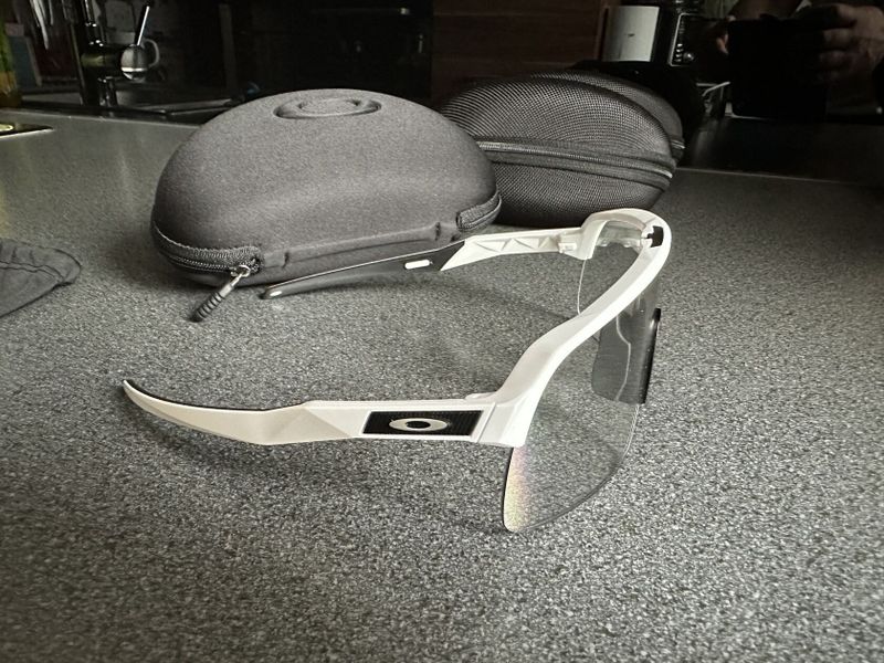 Oakley Sutro Lite