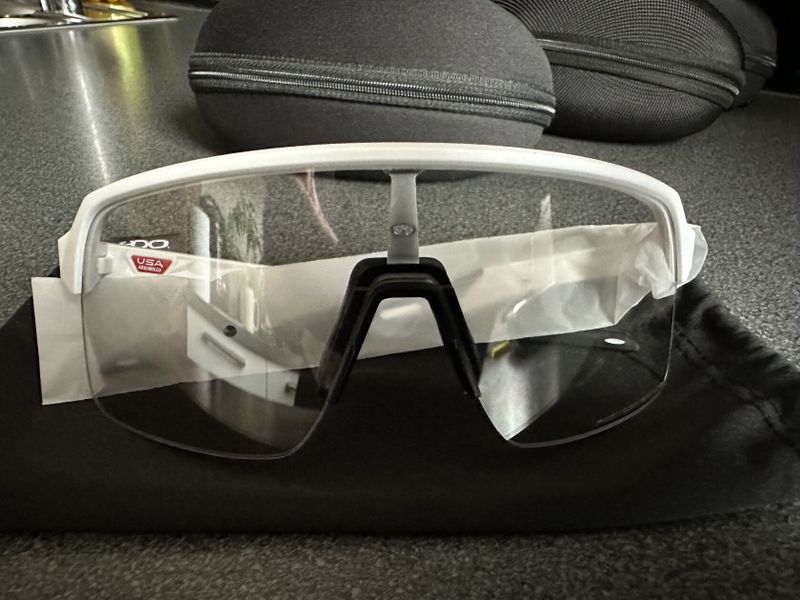 Oakley Sutro Lite