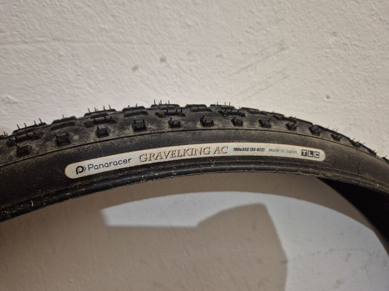 Panaracer GravelKing AC 700x35C plášť černá kevlar - 2 kusy