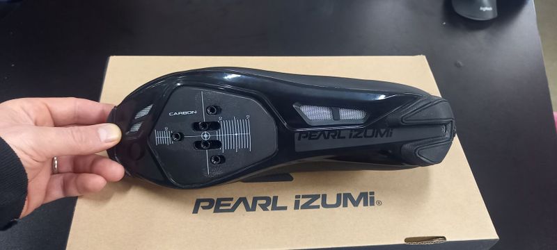 Pearl Izumi Tour Road