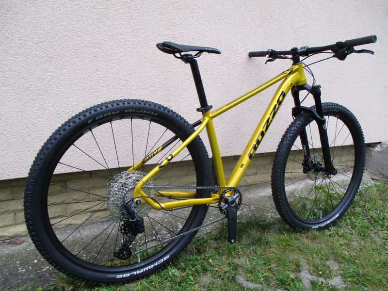 Nové 29" kolo ROZZO BOOST, vzduchová vidlice Manitou Markhor, osazení Shimano Deore1x12, pevné osy