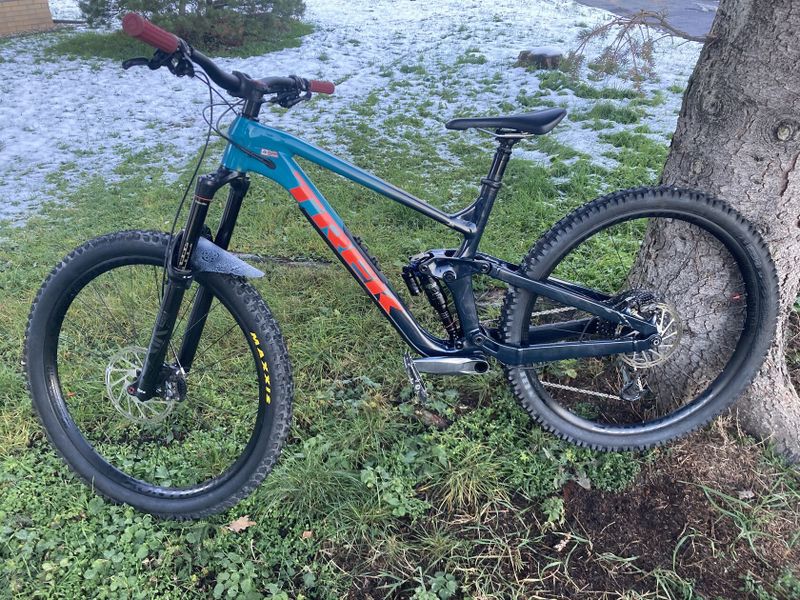 Trek Slash 8