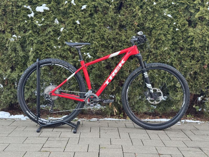 Trek Procaliber 9.7 (Karbón, XT)