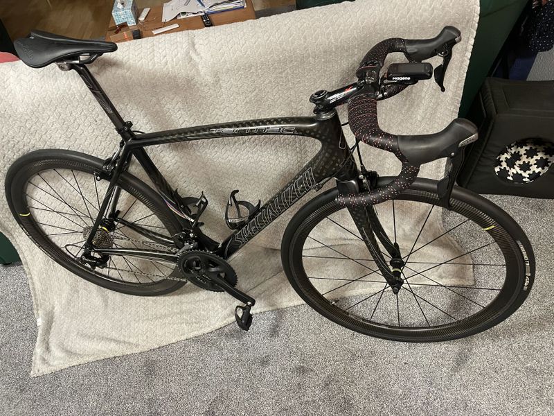 Karbonové silniční kolo Specialized Tarmac 54, Shimano 105 2x11