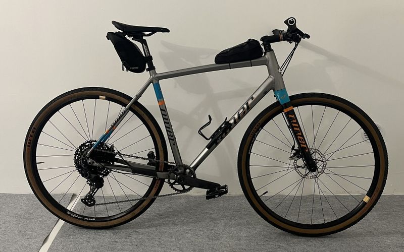 Niner RLT9, gravel s rovnými řidítky, 1x12