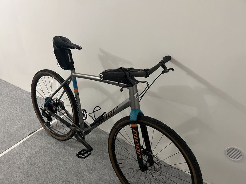 Niner RLT9, gravel s rovnými řidítky, 1x12