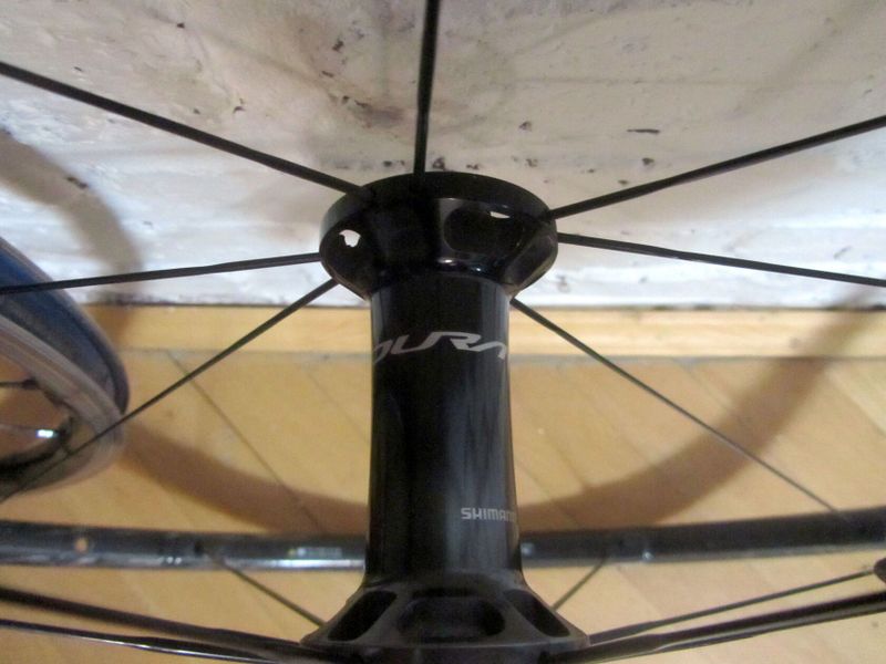 Zapletená kola DURA - ACE 9100. 1,6 Kg! Dobrý stav. PC 30.000 Kč