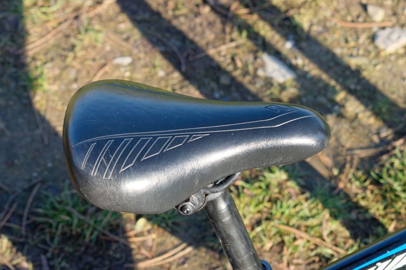 Dětské kolo Specialized Hotrock 20"