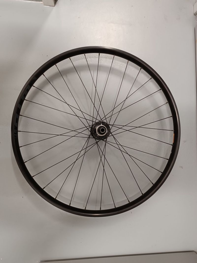 Zadní kolo WTB STi 30 / Shimano