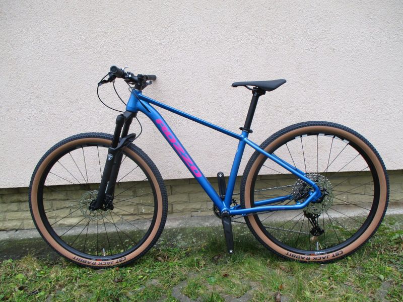 Nové 29" kolo ROZZO Grace, vzduchová vidlice Manitou Markhor, osazení Shimano Deore1x12, pevné osy