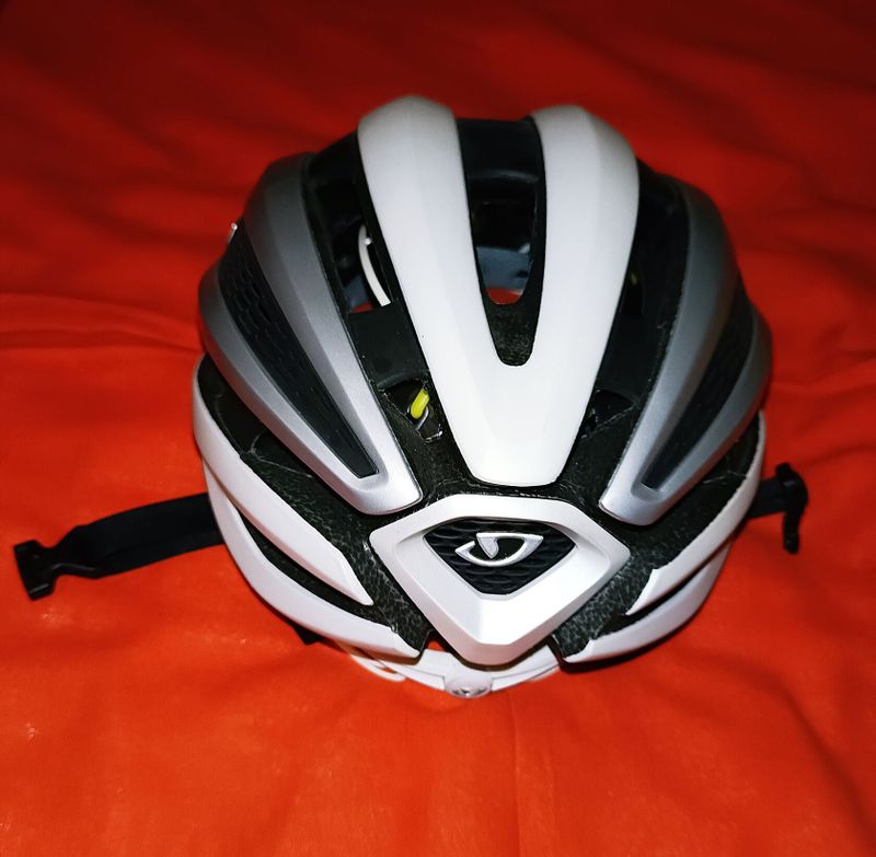 Helma GIRO Synthe MIPS - velikost M 54-59 cm