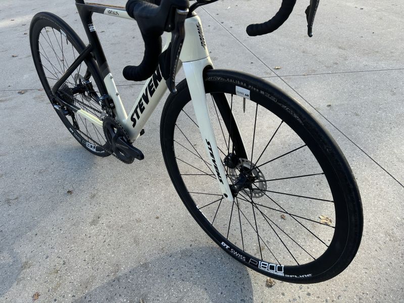 STEVENS ARCALIS 51 cm - zakázková stavba - Shimano Ultegra elektrika 2 x 11