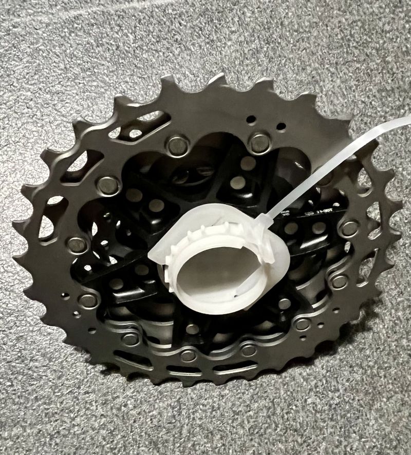 Prodám novou kazetu shimano Dura ace 12