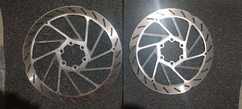 Brzdové kotouče SRAM HS2 180/160mm