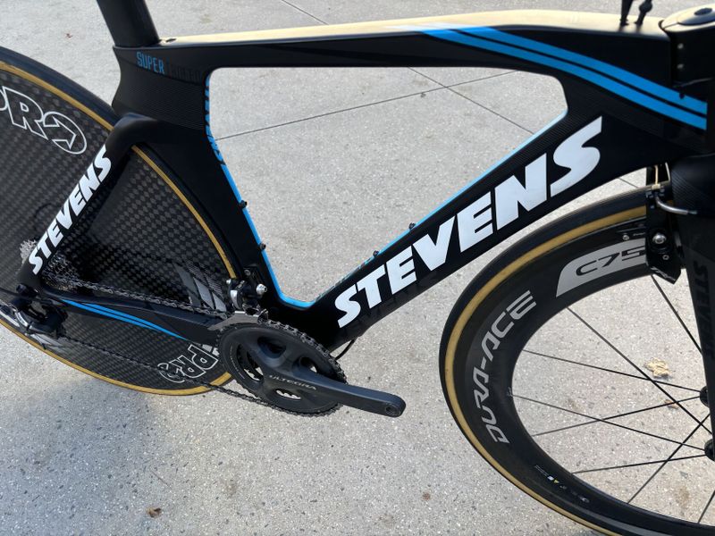 STEVENS SUPER TROFEO - exkluzivní speciál proti času - Shimano 2x10 - karbonový disk - vel. 48