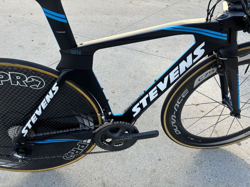 STEVENS SUPER TROFEO - exkluzivní speciál proti času - Shimano 2x10 - karbonový disk - vel. 48