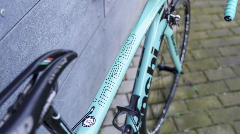 Bianchi Intenso / WCS/ Campagnolo