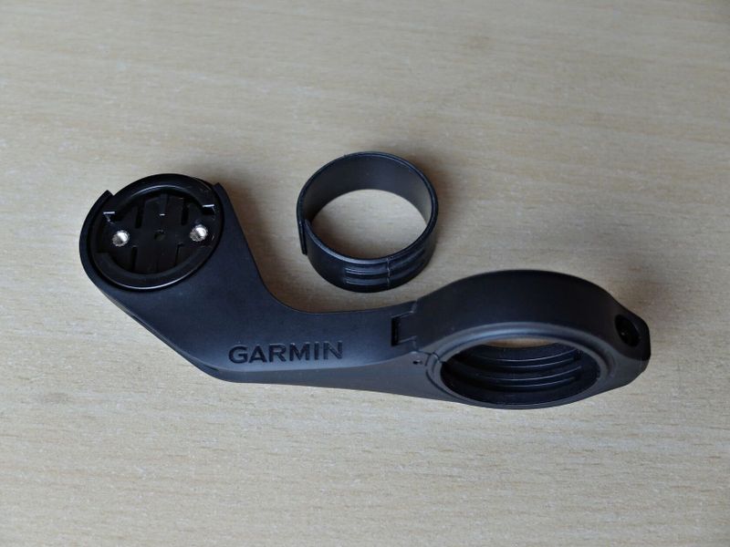 Prodám Garmin předsazený držák