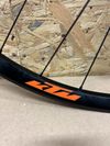 Nová zapletená MTB 29” kola DT M 1900 SPLINE v designu KTM