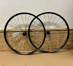 Nová zapletená MTB 29” kola DT M 1900 SPLINE v designu KTM