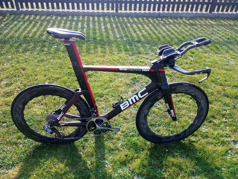 BMC Timemachine 01 triathlon časovka di2 11s