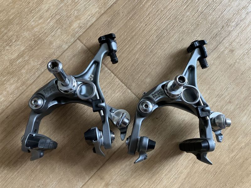 Brzdové čelisti Shimano Ultegra BR-6700