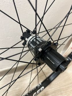 Bontrager Line Elite 30 zadní kolo