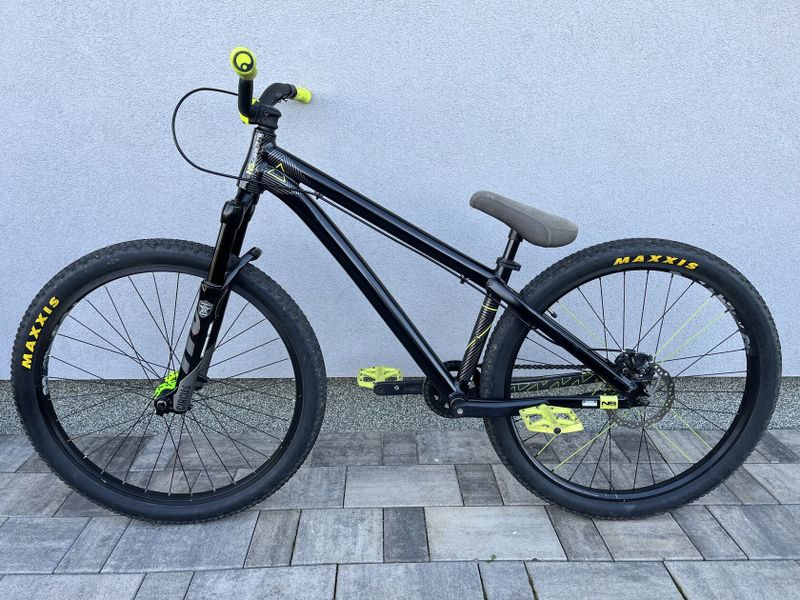 Dirtové kolo NSBikes Zircus