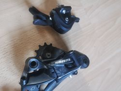 Prodám přehazovačku SRAM GX a řazení Shimano Deore 12s