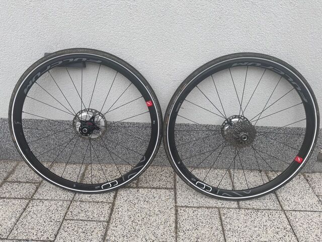 Silniční kolo Lapierre Xelius SL 8.0 DISC v elektrice na Shimano Ultegra