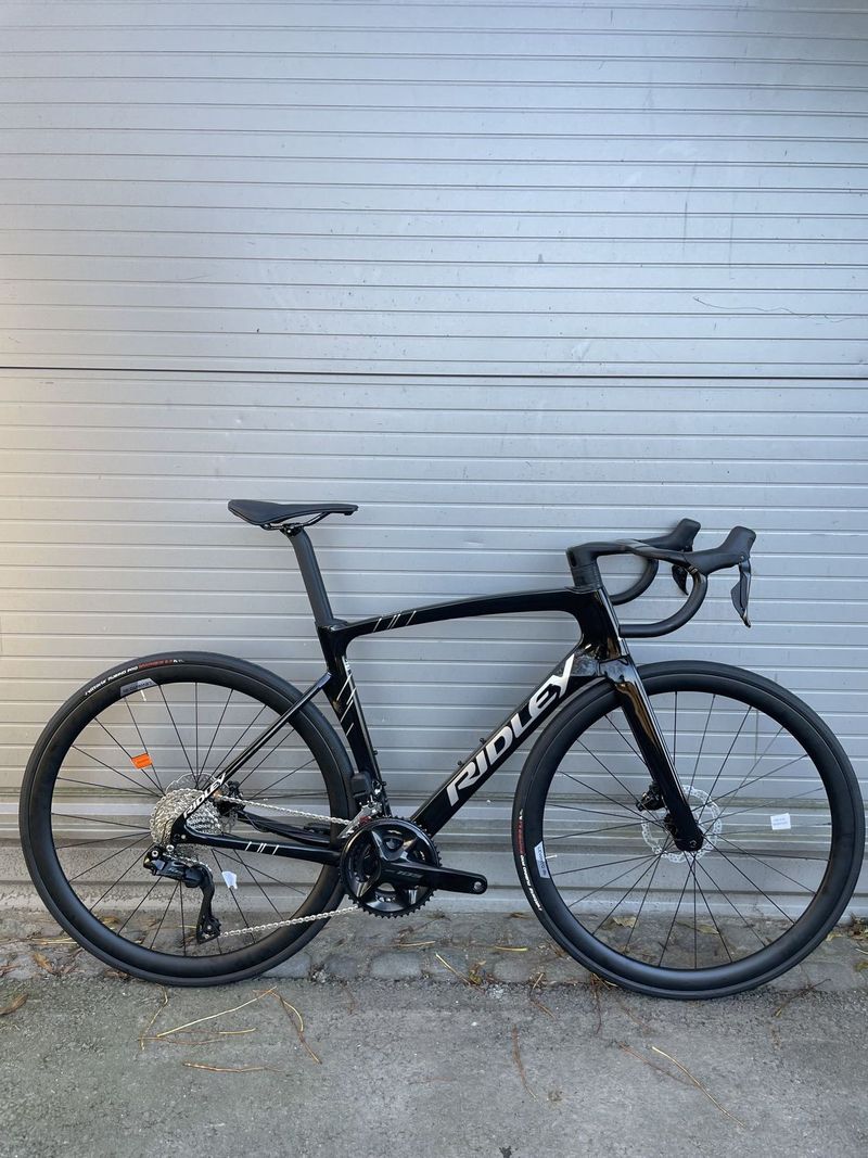 Ridley Noah Disc Shimano 105 Di2, karbonová kola Forza