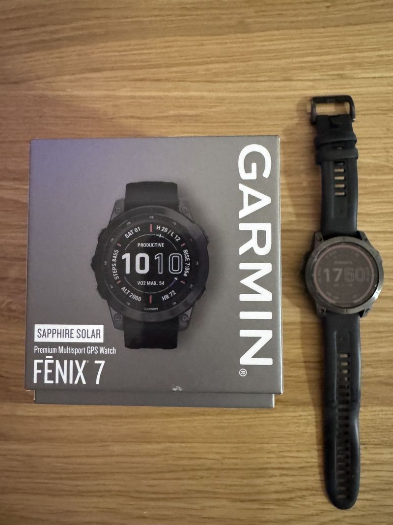 Garmin Fenix 7 saphire solar ( záruka do 4.2.2025 Alza