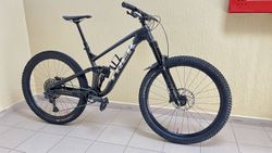 Trek Slash 8