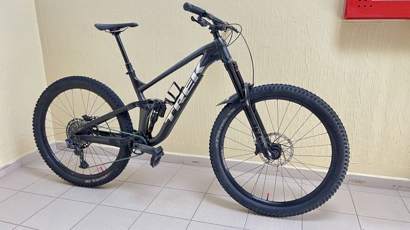 Trek Slash 8