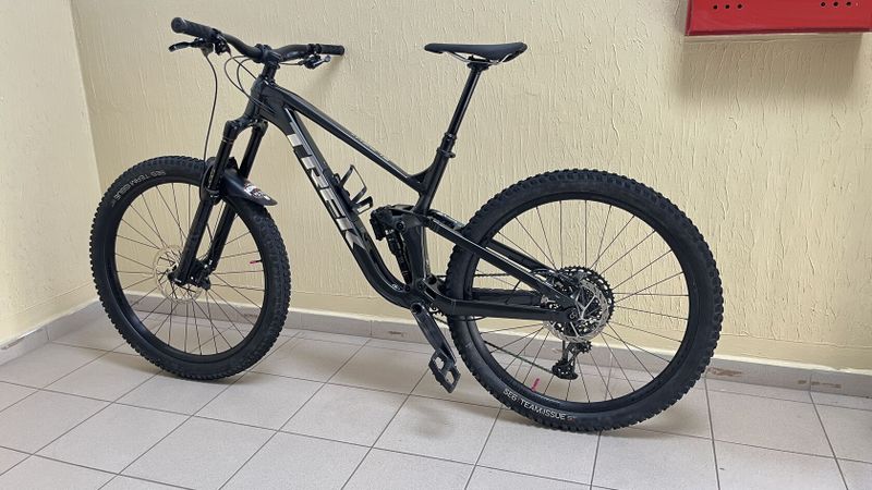 Trek Slash 8