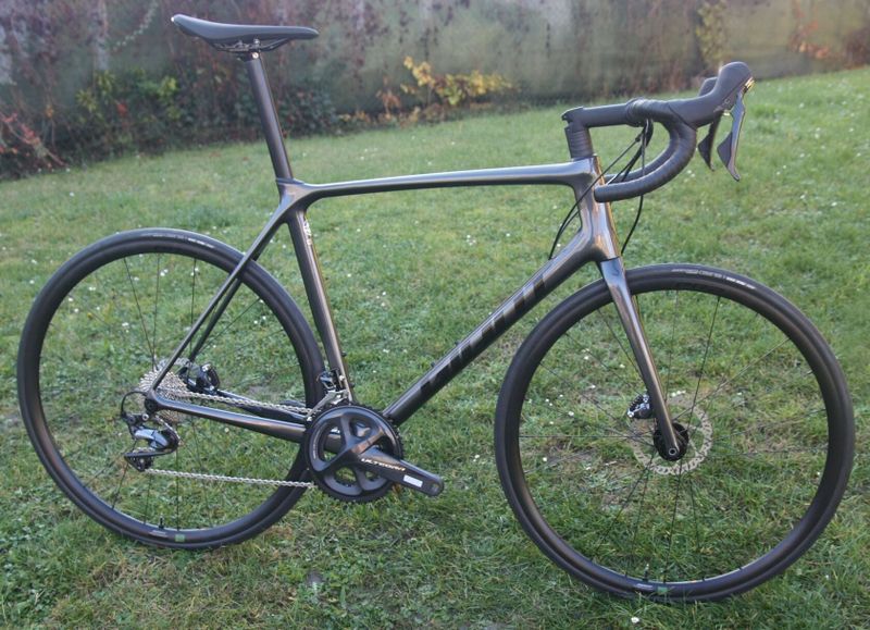 GIANT TCR Advanced 1+ Disc Di2 2023/2024 – závodní karbonová silnička - NOVÁ