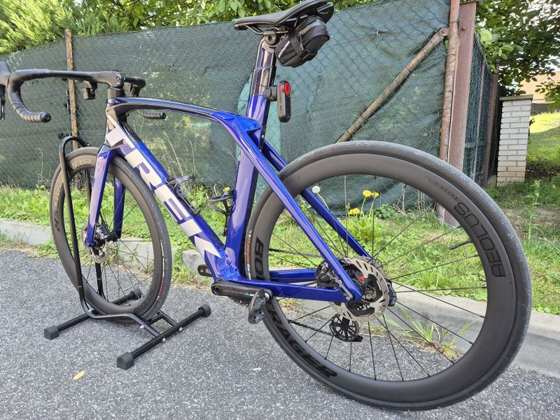 Trek Madone SL gen.6 vel. 56, Ultegra Di2 12s, wattmeter, možná výměna